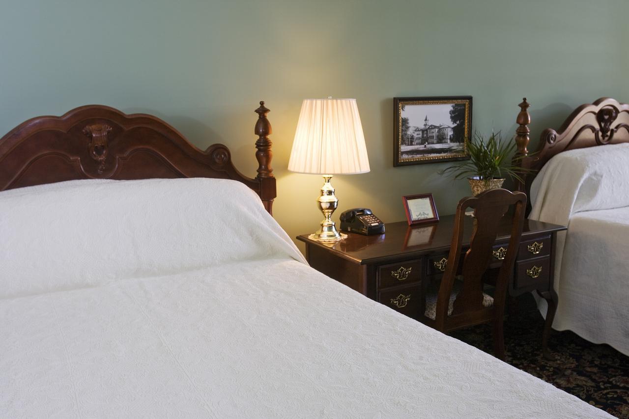 Weinhard Hotel Dayton Экстерьер фото