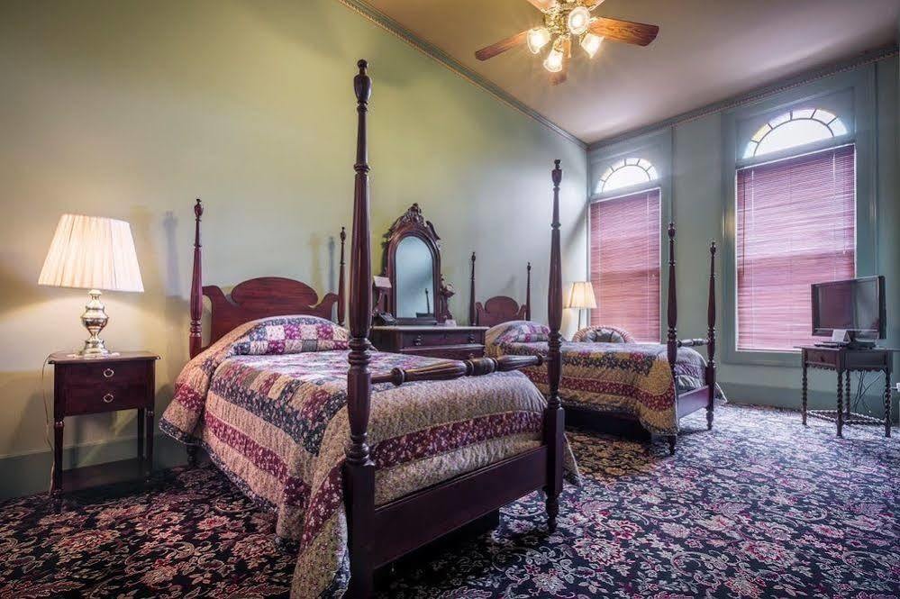 Weinhard Hotel Dayton Экстерьер фото